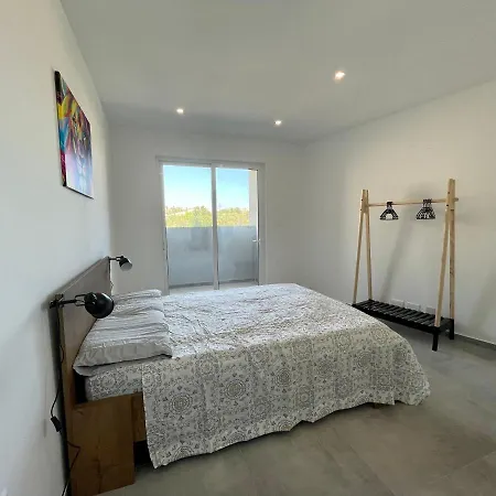 190 Sqm In Swieqi With Views And Free High Speed Wifi Is-Swieqi