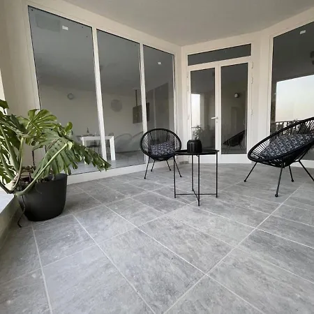 Apartment 190 Sqm In Swieqi With Views And Free High Speed Wifi Is-Swieqi