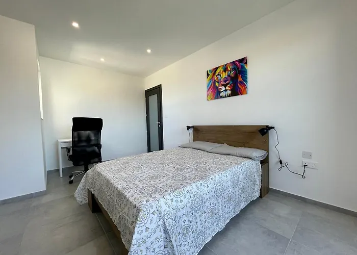 190 Sqm In Swieqi With Views And Free High Speed Wifi Apartamento *