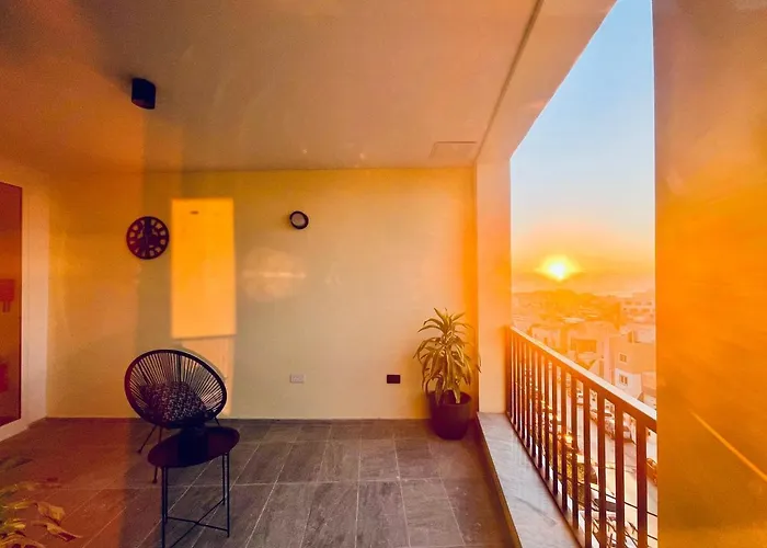 190 Sqm In Swieqi With Views And Free High Speed Wifi Apartamento